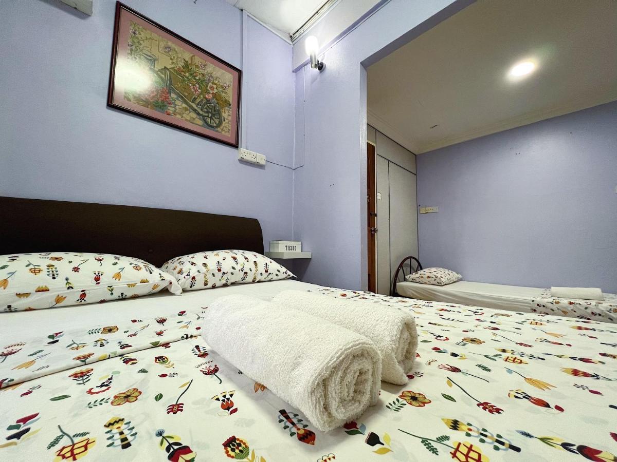 Merdeka Guest House 2 Kuching Ngoại thất bức ảnh