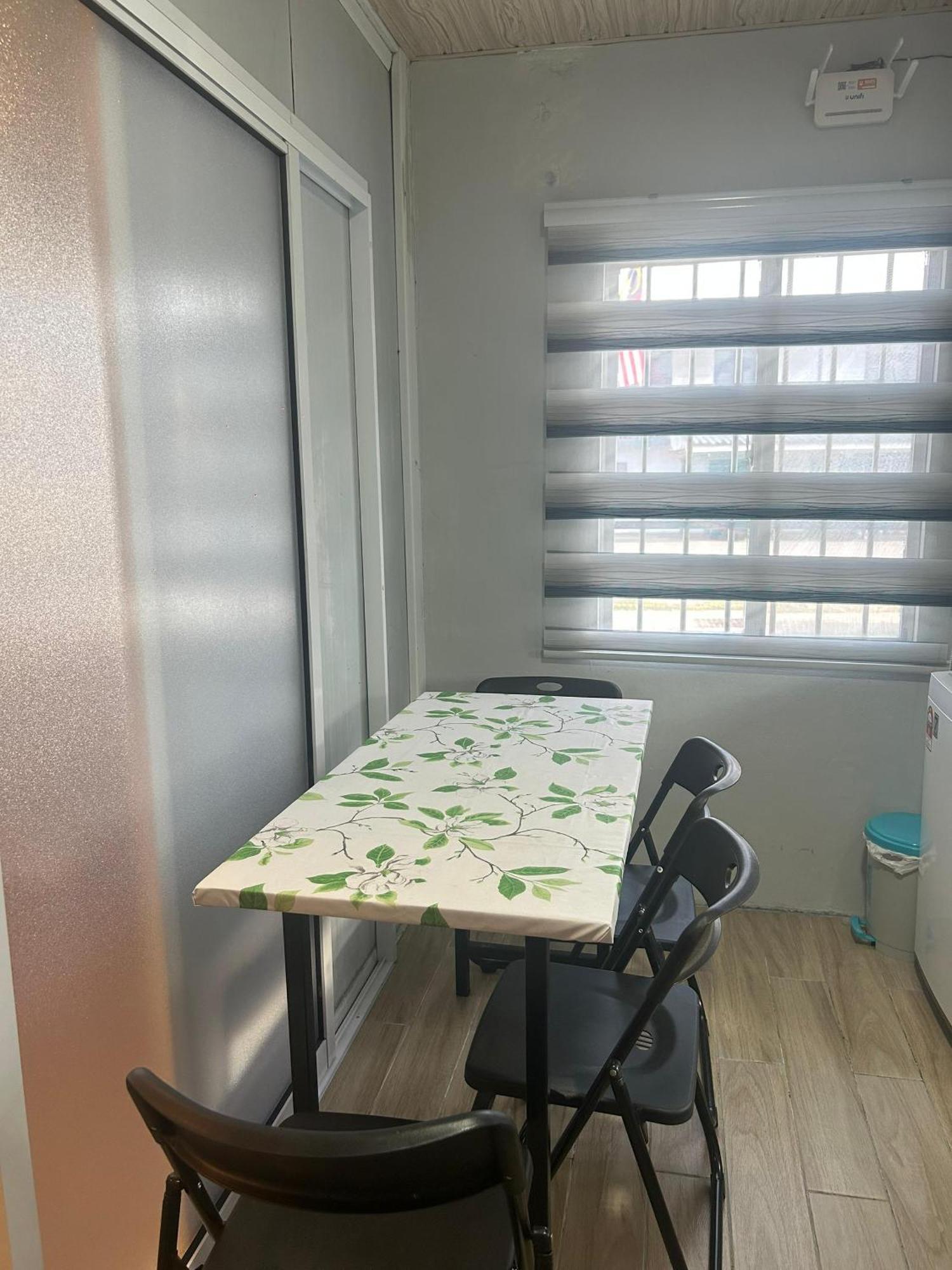 Merdeka Guest House 2 Kuching Phòng bức ảnh