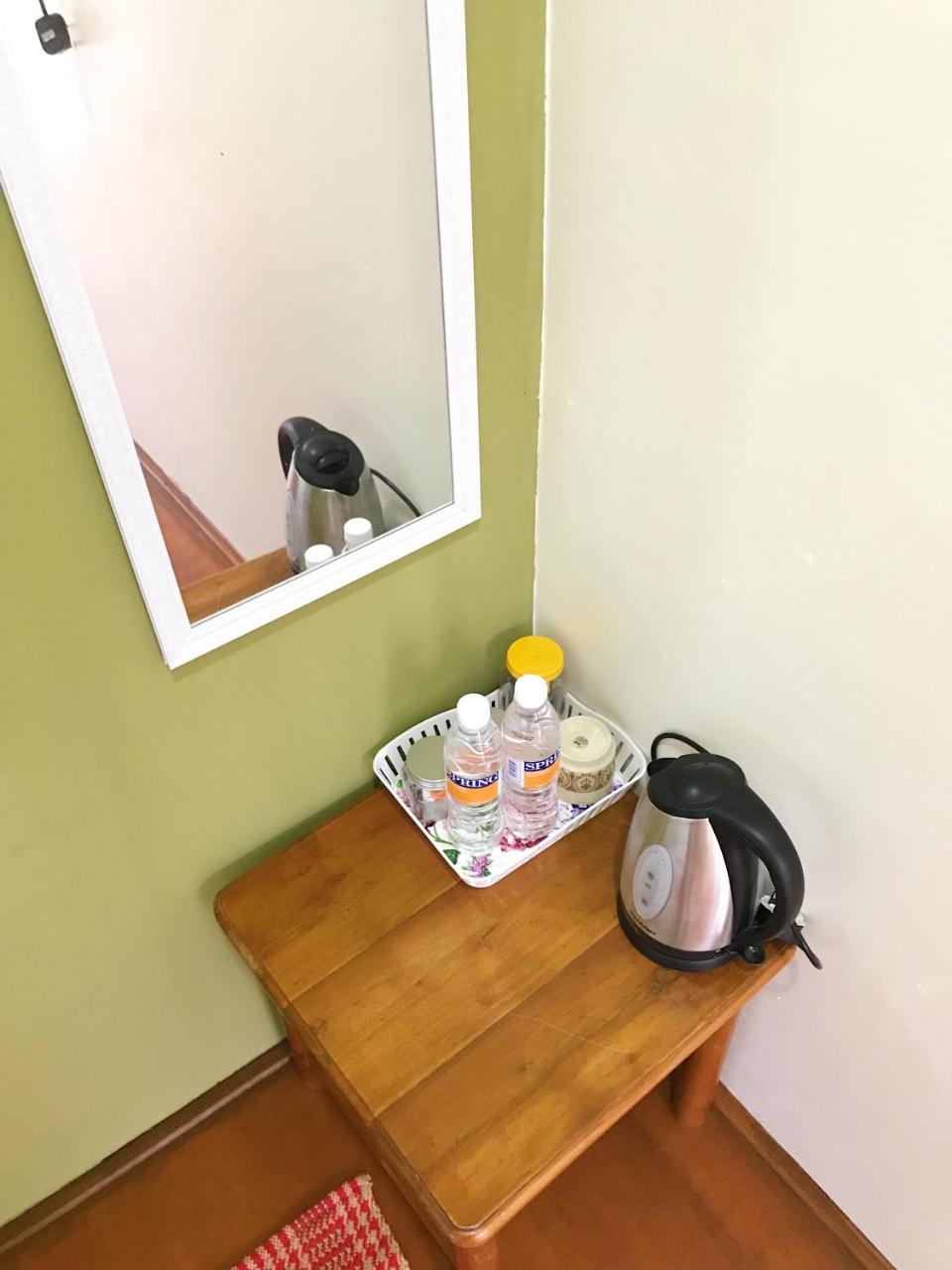 Merdeka Guest House 2 Kuching Ngoại thất bức ảnh